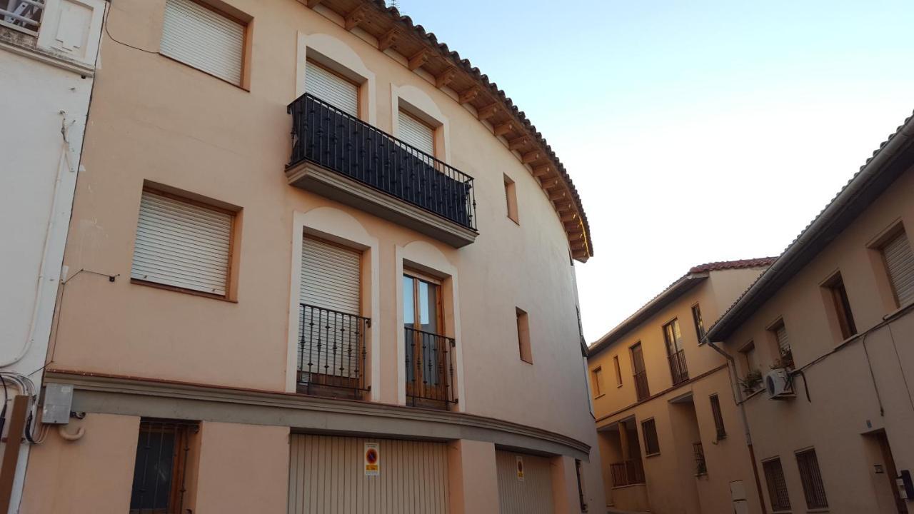 Apartamento Tina Apartment Alcaniz Exterior photo